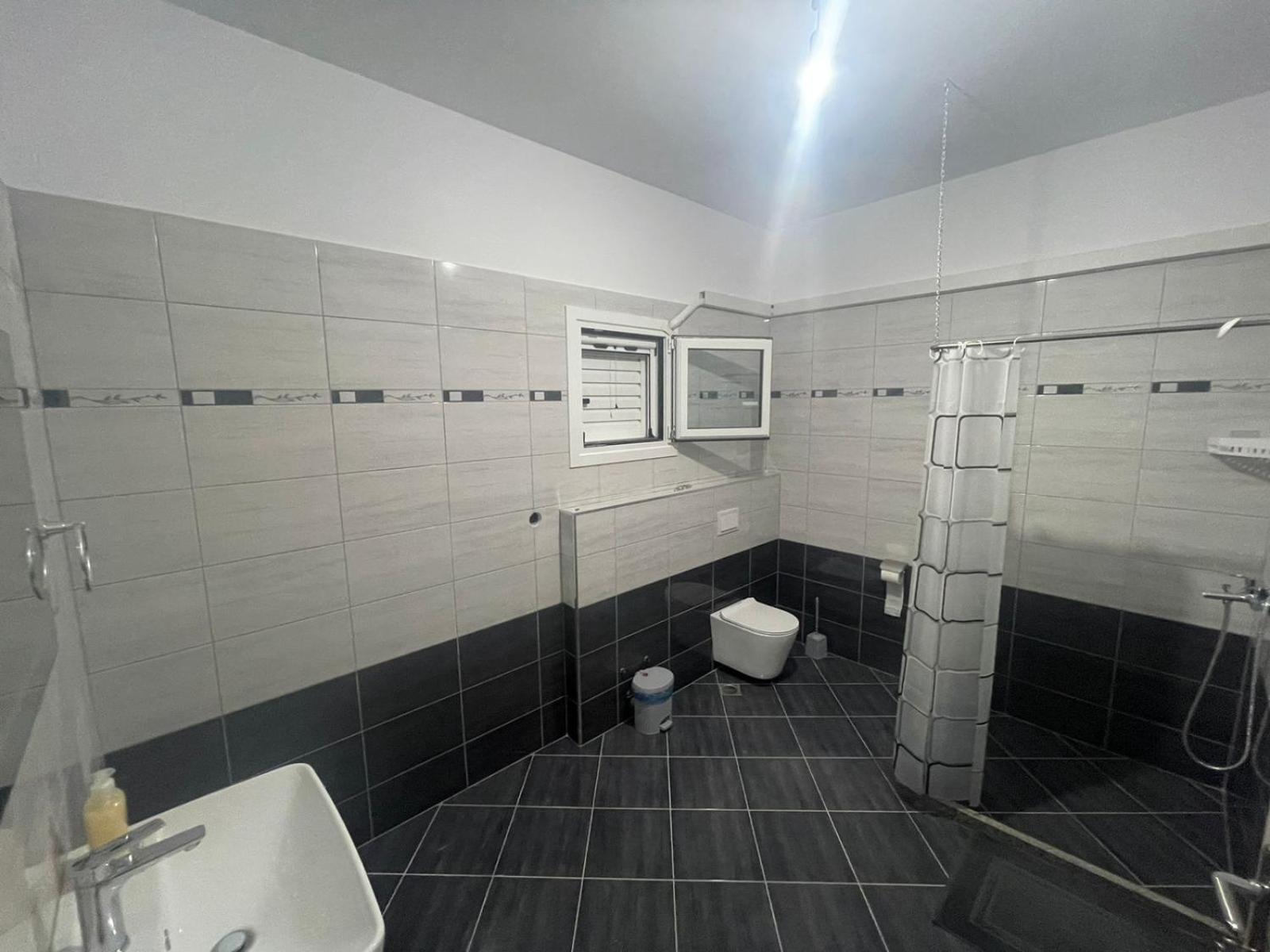 Vanesa Rooms Sarandë Exterior foto